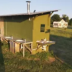 Pod Topolami