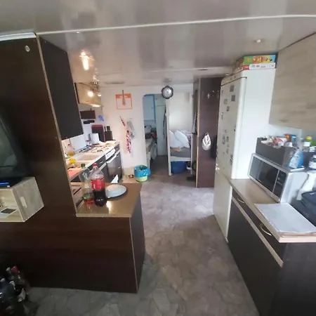 캠프장 Pod Topolami Górkło