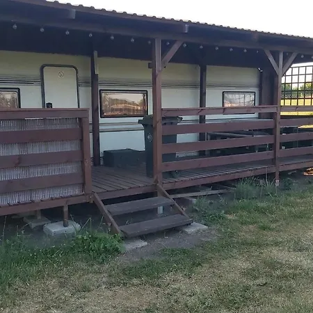 Pod Topolami Górkło